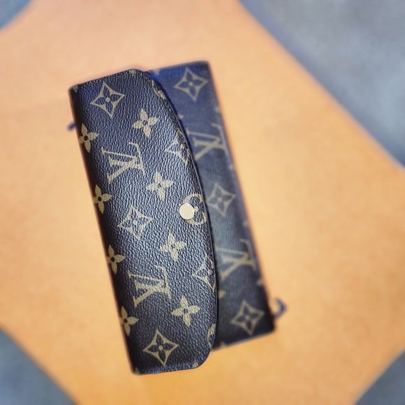 Louis Vuitton Handbags - Louis Vuitton Black and Gold Monogram Wallet